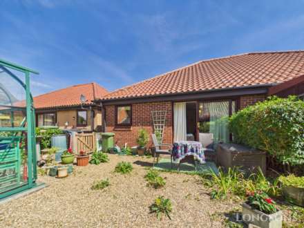Donald Moore Gardens, Watton, Image 10