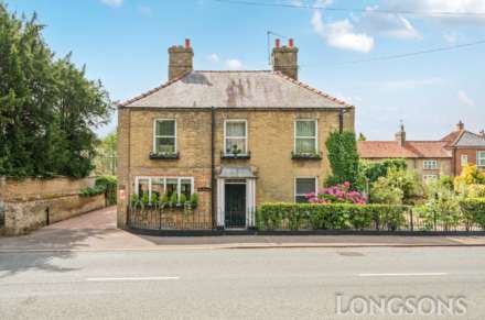 High Street, Fincham