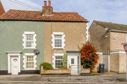 3 Bedroom Semi-Detached, London Street, Swaffham