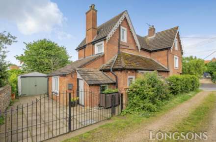 Hillside, North Pickenham, Image 2