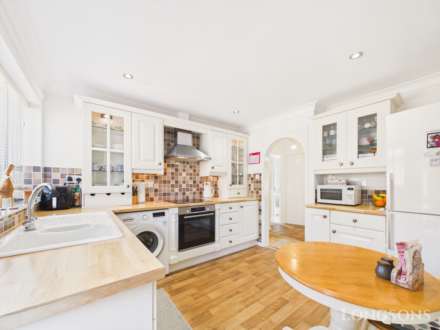 Longfields, Swaffham, Image 6