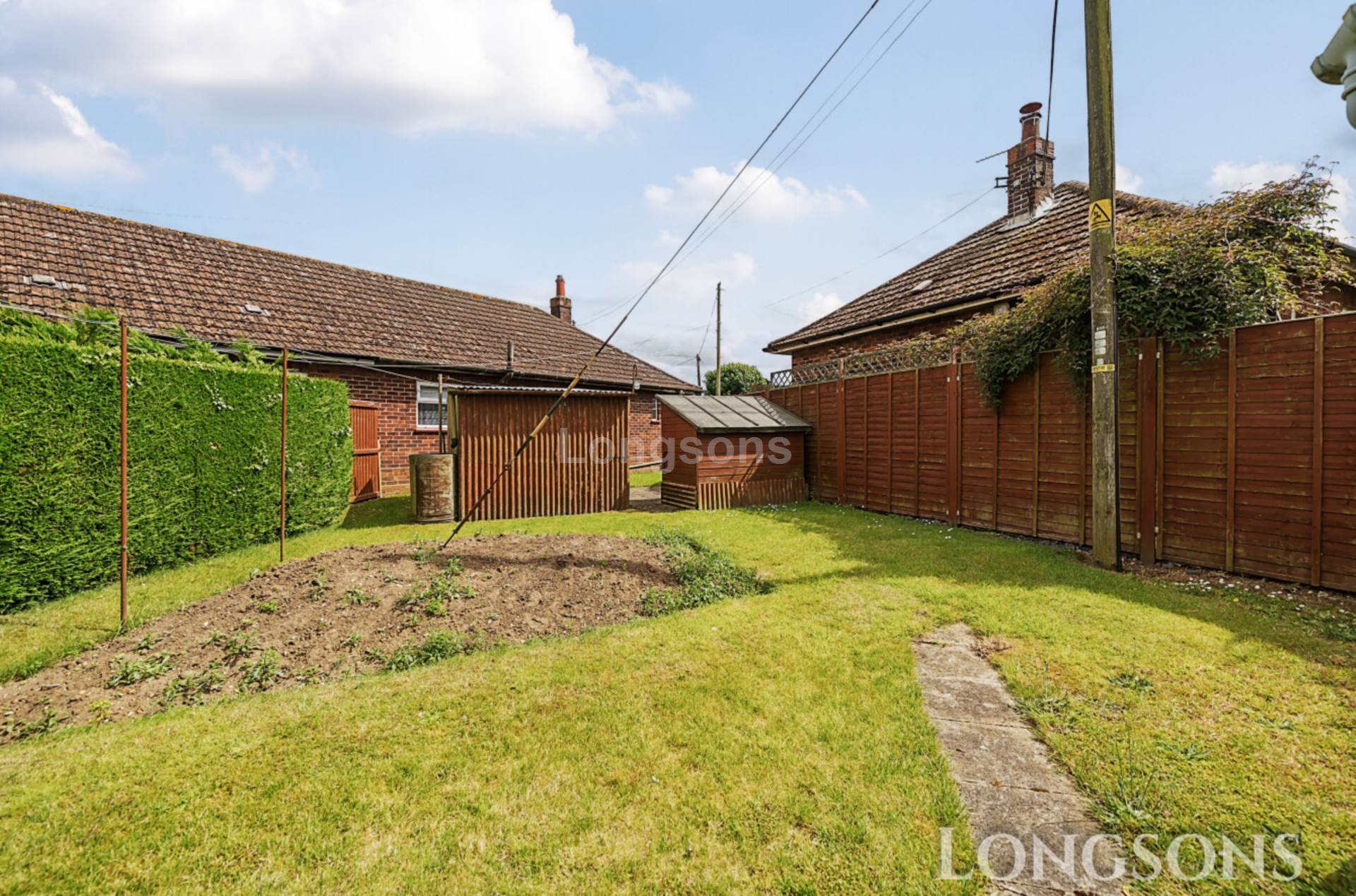 The Oval, Saham Toney, Image 13