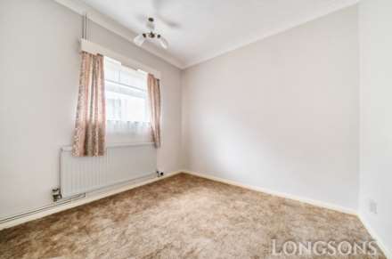 The Oval, Saham Toney, Image 7