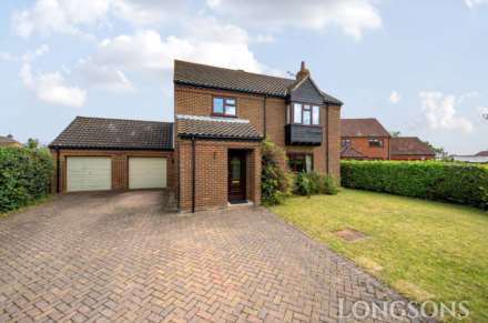 4 Bedroom Detached, Wolferton Drive, Swaffham