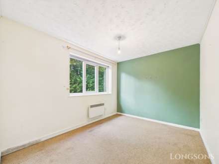 Canons Close, Toftwood, Image 3