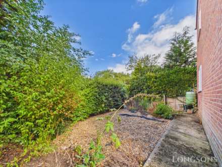 Canons Close, Toftwood, Image 8