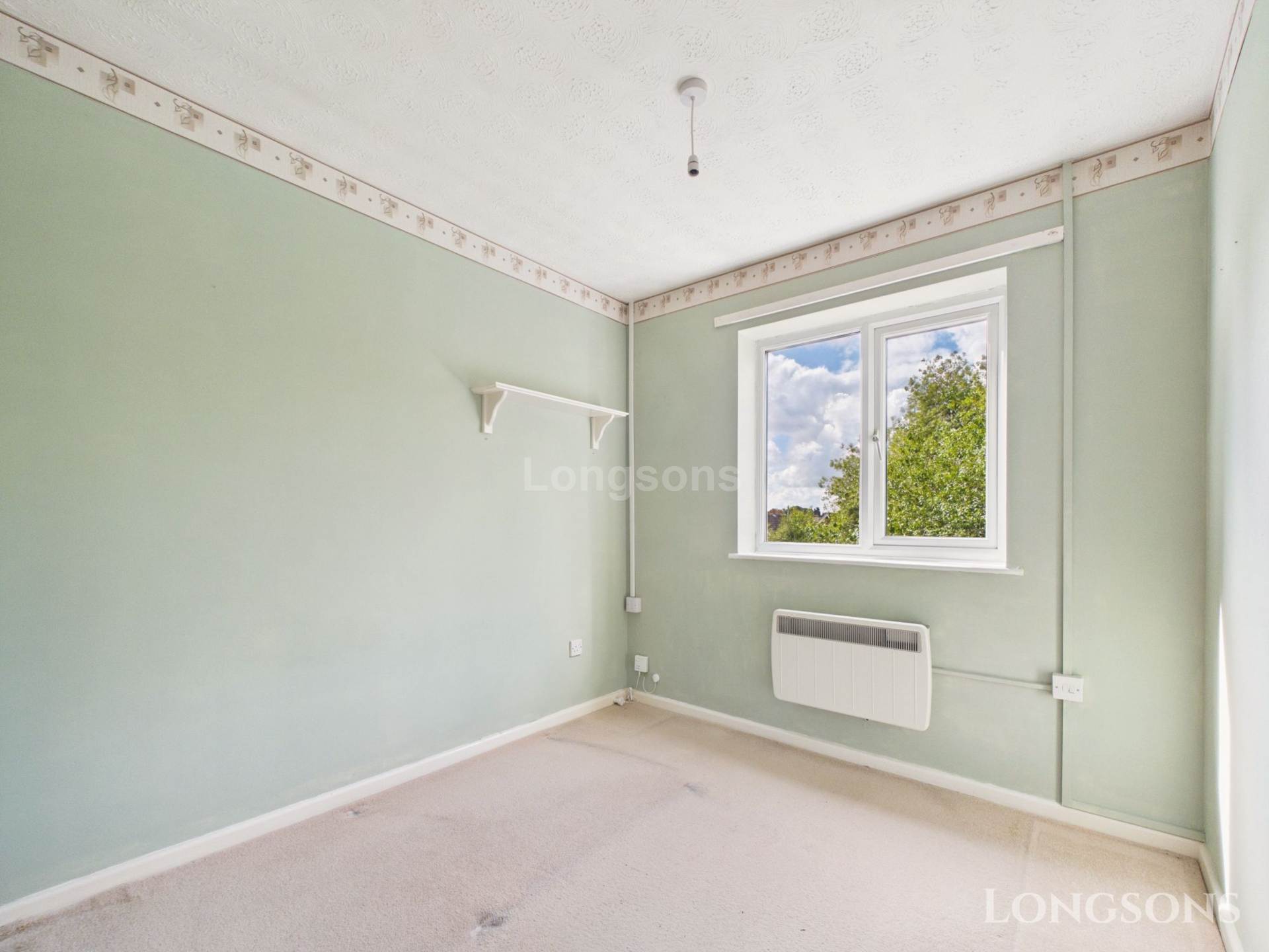 Canons Close, Toftwood, Image 3