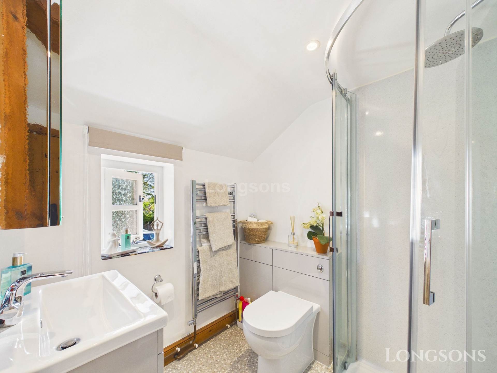 Carbrooke Road, Ovington, Image 16