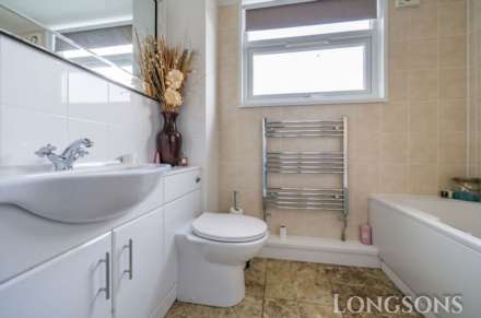 Oulton Close, Swaffham, Image 9