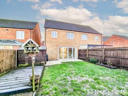 Bishy Barny Bee Gardens, Swaffham, Image 11