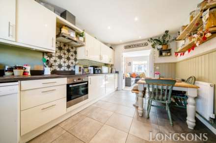 Wessex Drive, Carbrooke, Image 4
