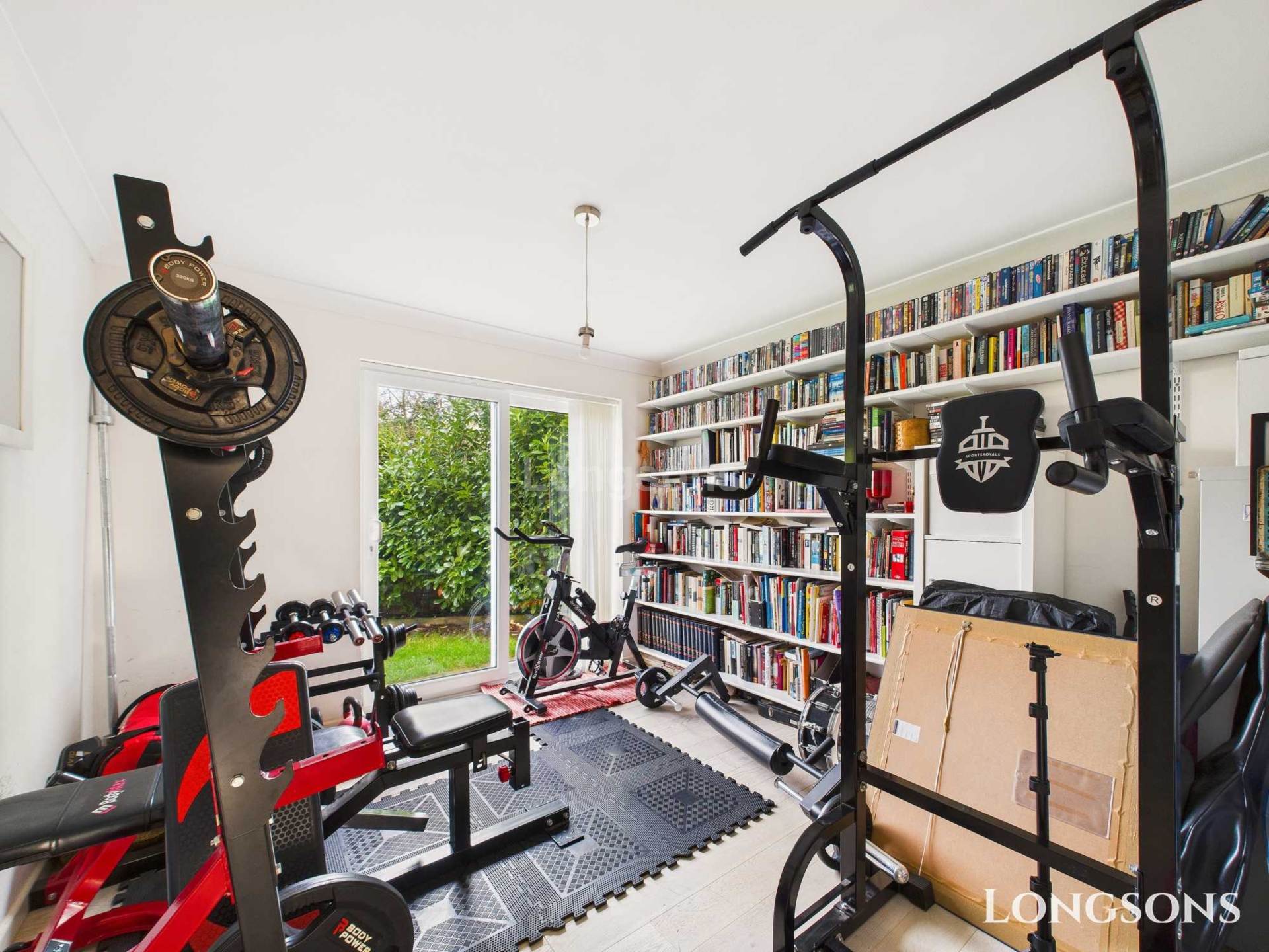 Longfields, Swaffham, Image 10