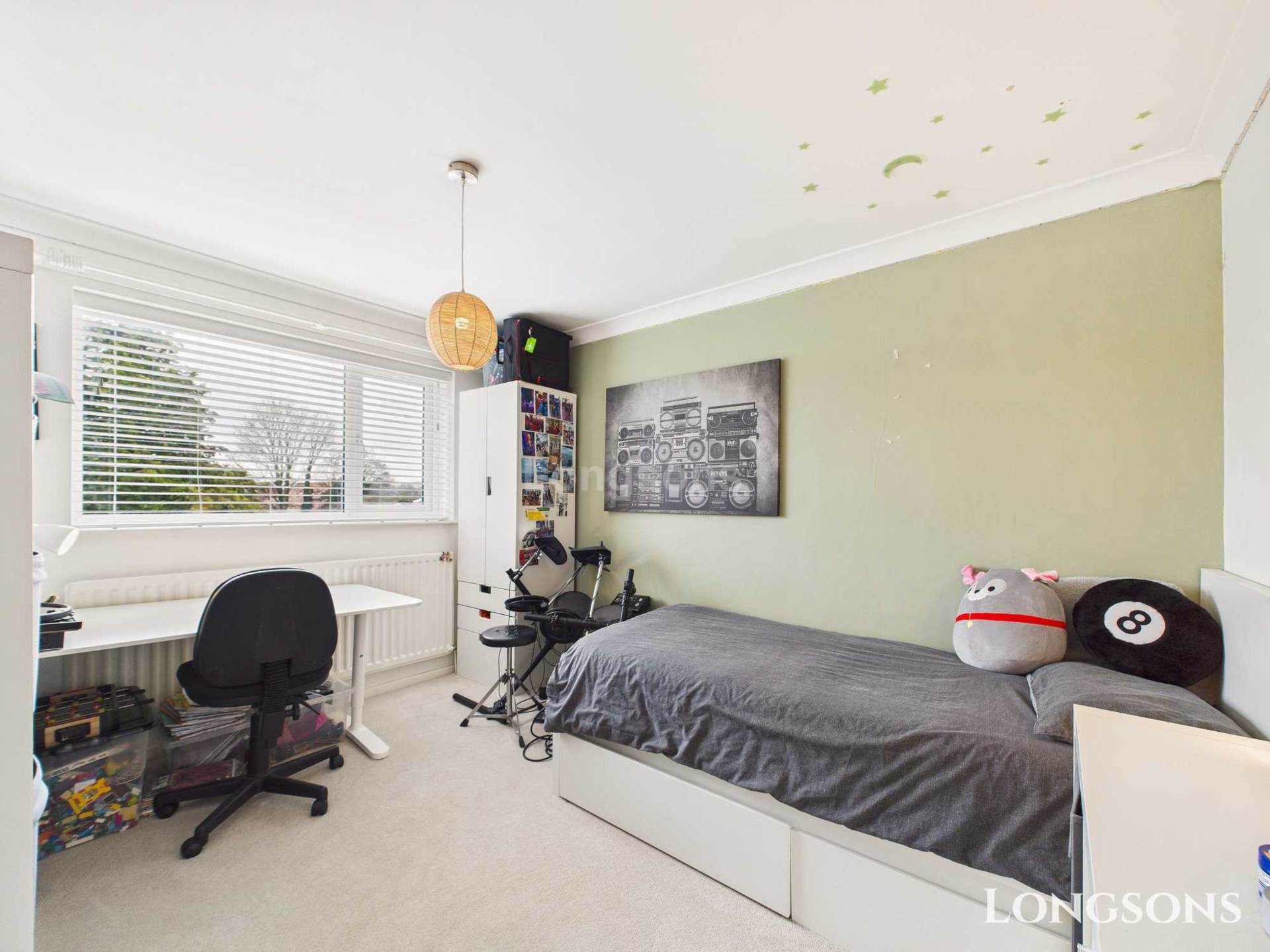 Longfields, Swaffham, Image 14