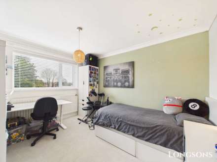 Longfields, Swaffham, Image 14