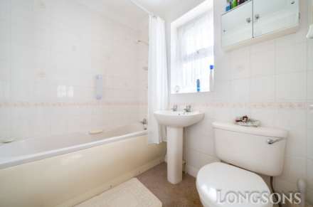 Woodpecker Drive, Watton, Image 9