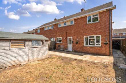 Akoriti Square, Watton