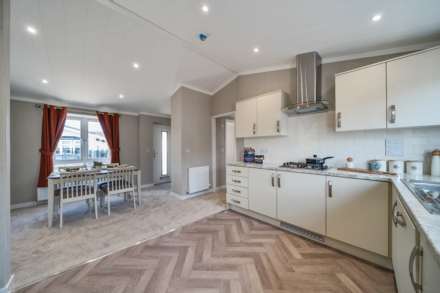 Forest Edge Court, Great Hockham, Image 3