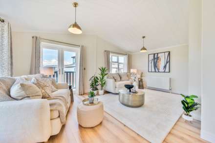 Redhill Court, Watton, Image 4