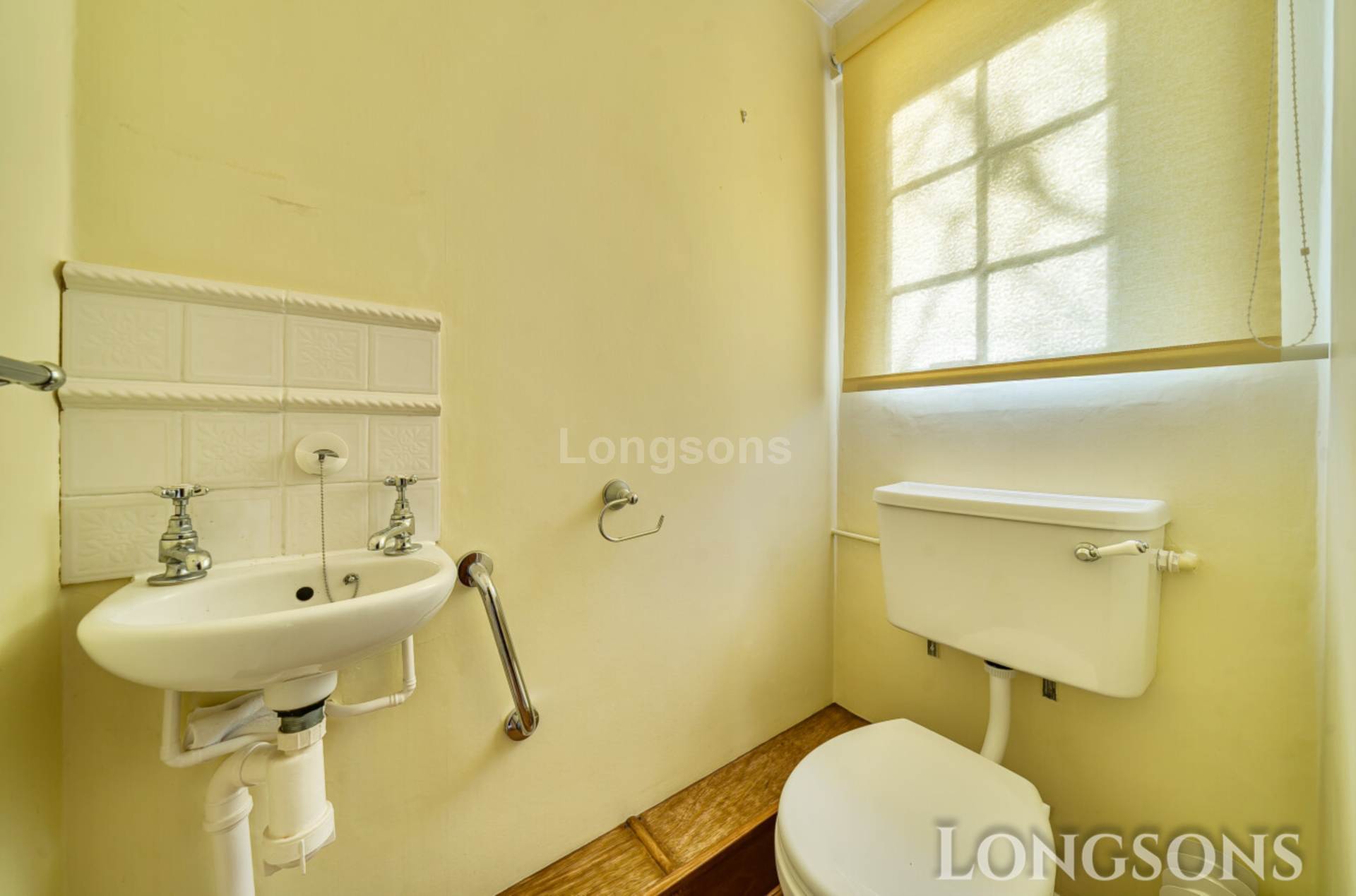 Nelson Court, Thetford, Image 12