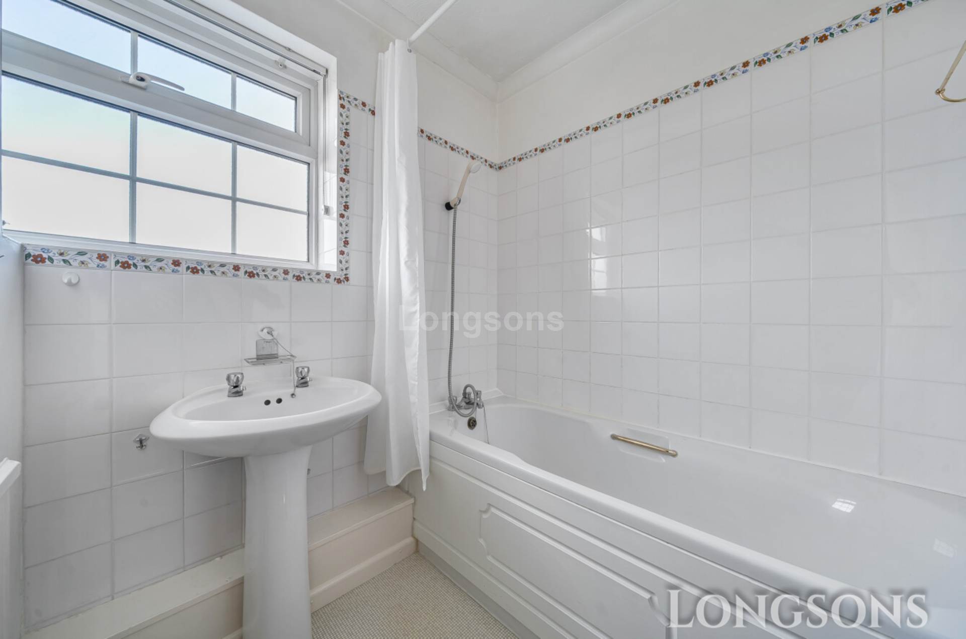 Nelson Court, Thetford, Image 13