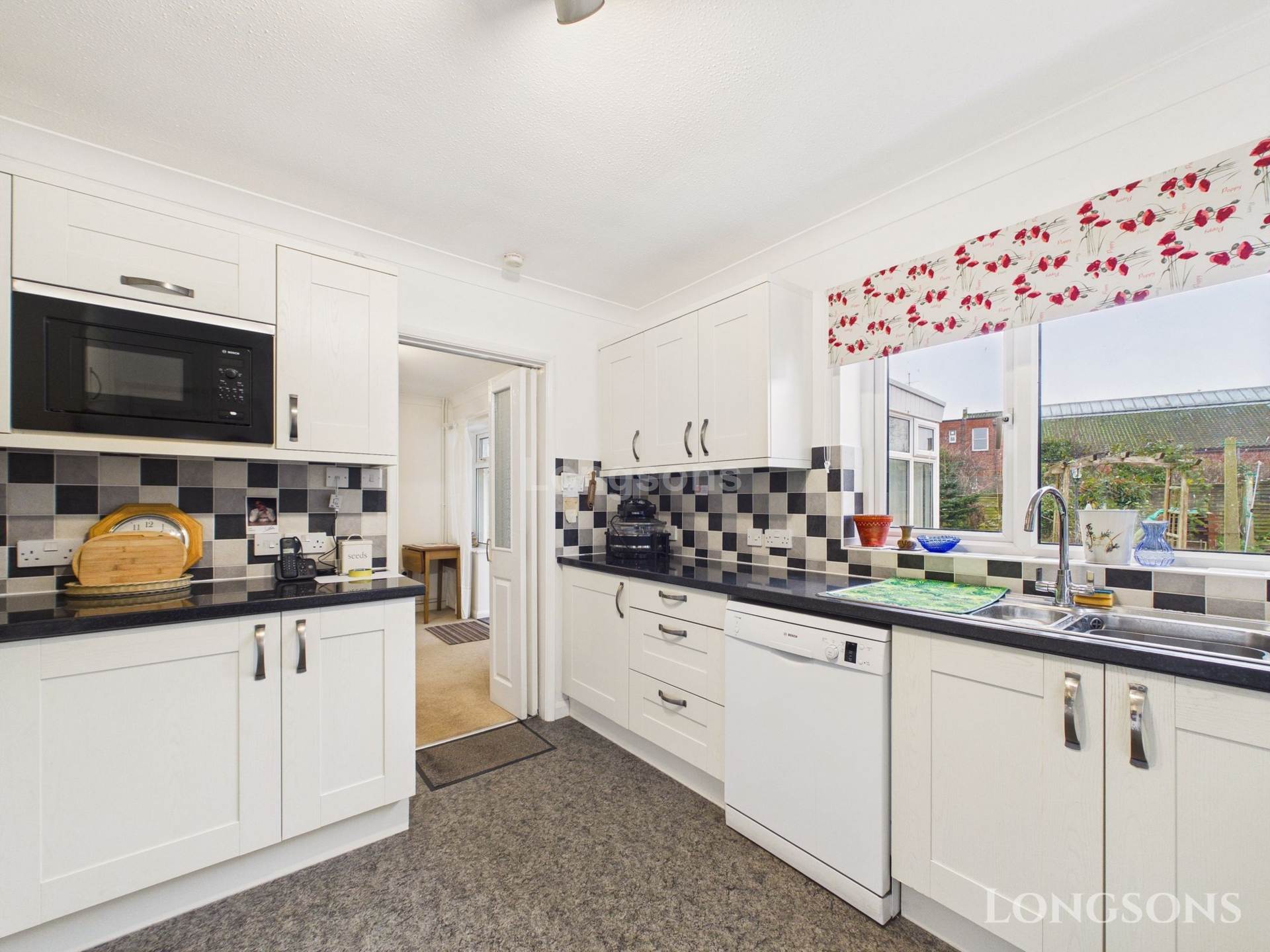 Couhe Close, Swaffham, Image 3