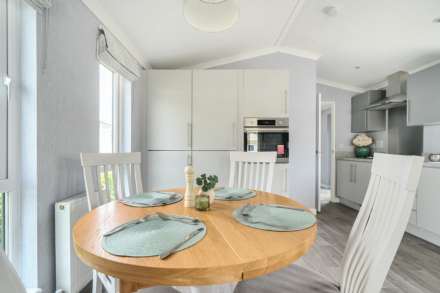 Redhill Court, Watton, Image 6