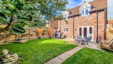 Castle Acre Road, Great Dunham, Image 17