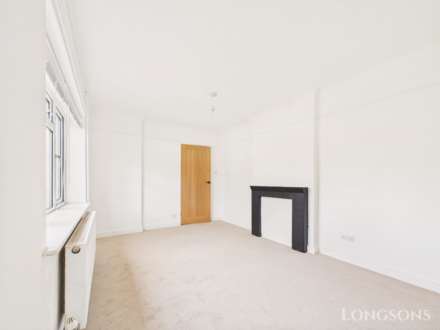 St Michaels Crescent, Great Cressingham, Image 3