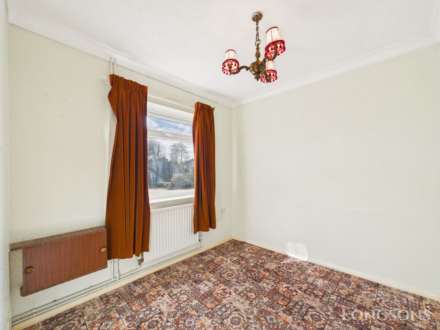 Old Vicarage Park, Narborough, Image 6