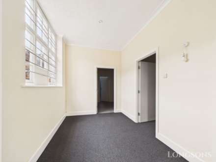 High Street, Watton, Image 12