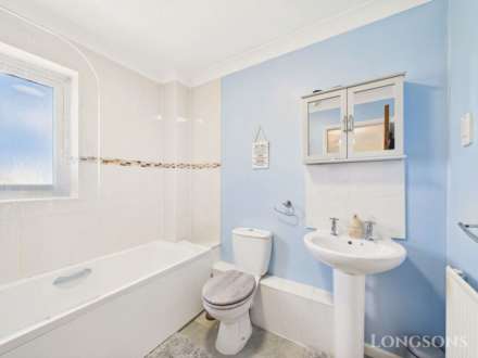 Hamilton Close, Watton, Image 14