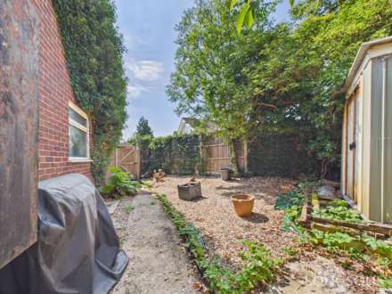 Couhe Close, Swaffham, Image 15
