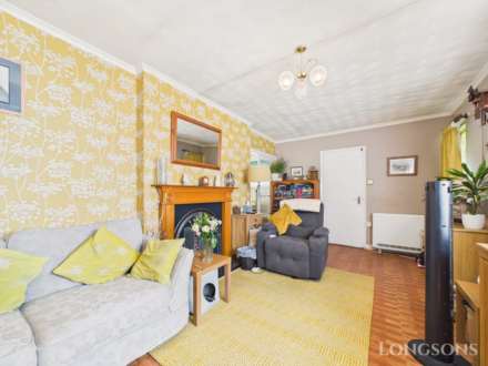 Couhe Close, Swaffham, Image 3