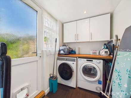 Couhe Close, Swaffham, Image 9