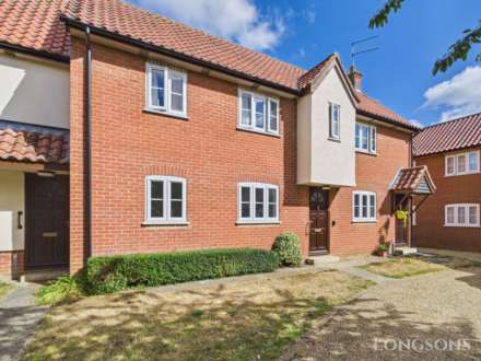 Hollywell Gardens, Swaffham, Image 1