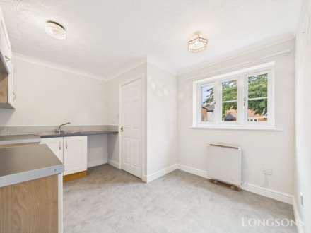 Hollywell Gardens, Swaffham, Image 5