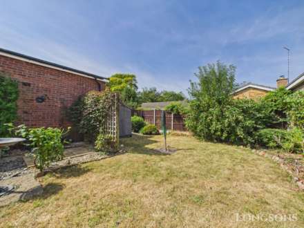 Priory Close, Sporle, Image 19