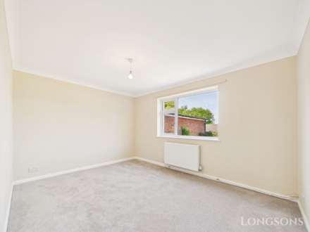 Priory Close, Sporle, Image 6