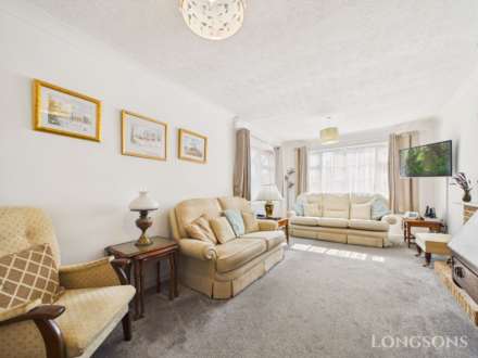 Acacia Avenue, Thetford, Image 5