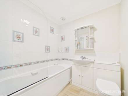 Oakleigh Drive, Swaffham, Image 10