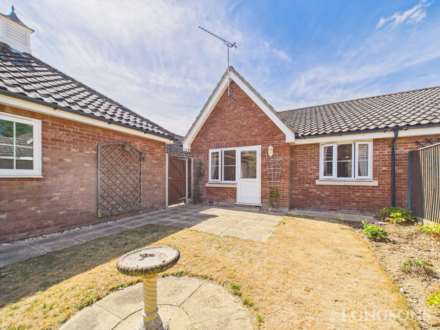 Oakleigh Drive, Swaffham, Image 12