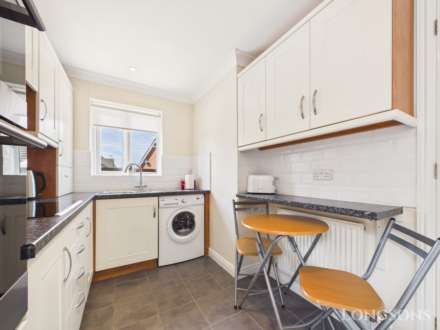 Oakleigh Drive, Swaffham, Image 5