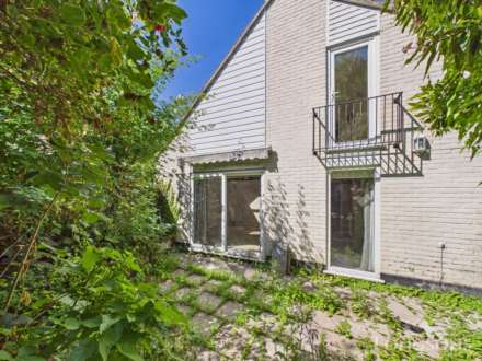 The Green, Weasenham, Image 22