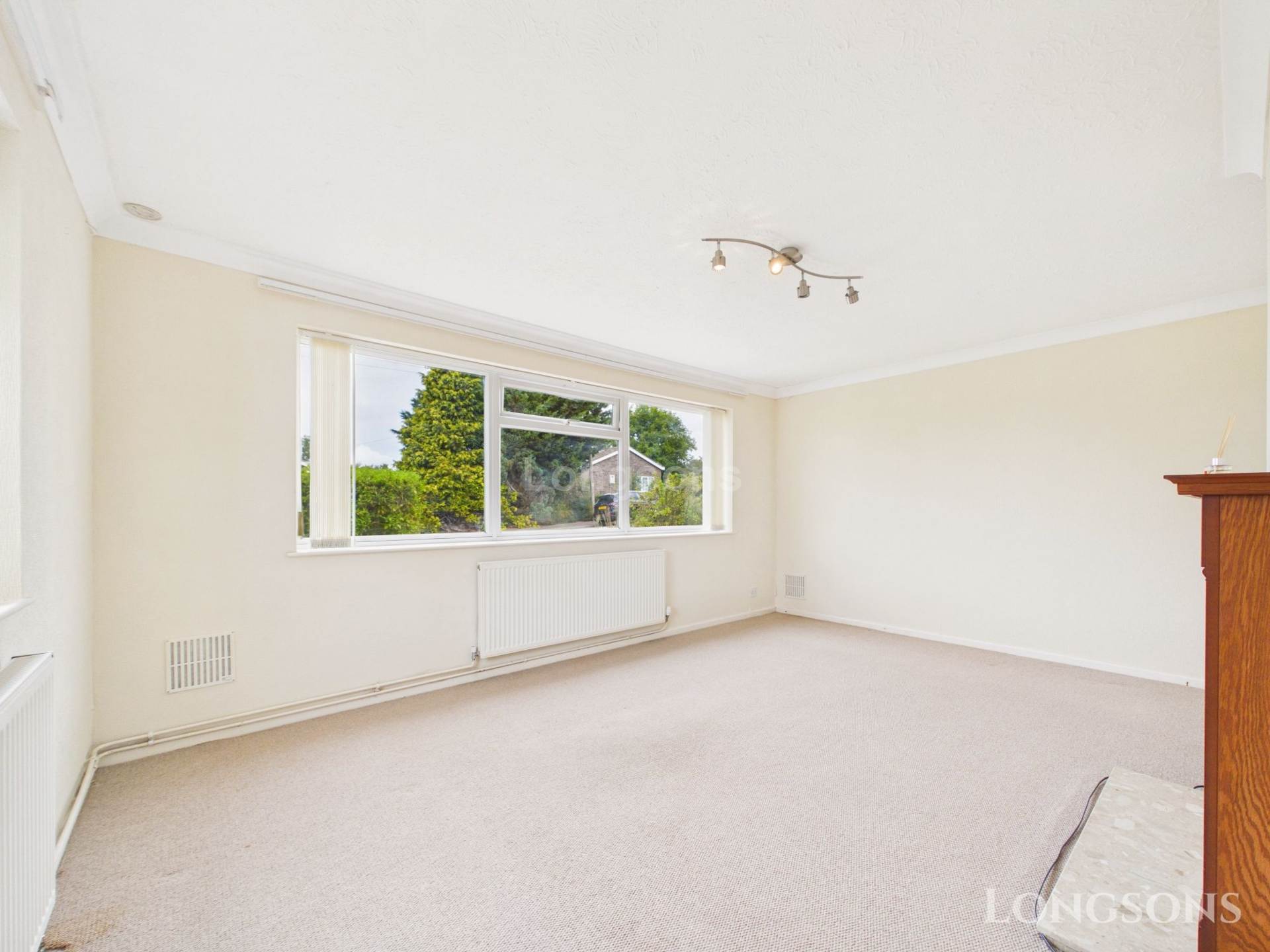 Priory Close, Sporle, Image 2