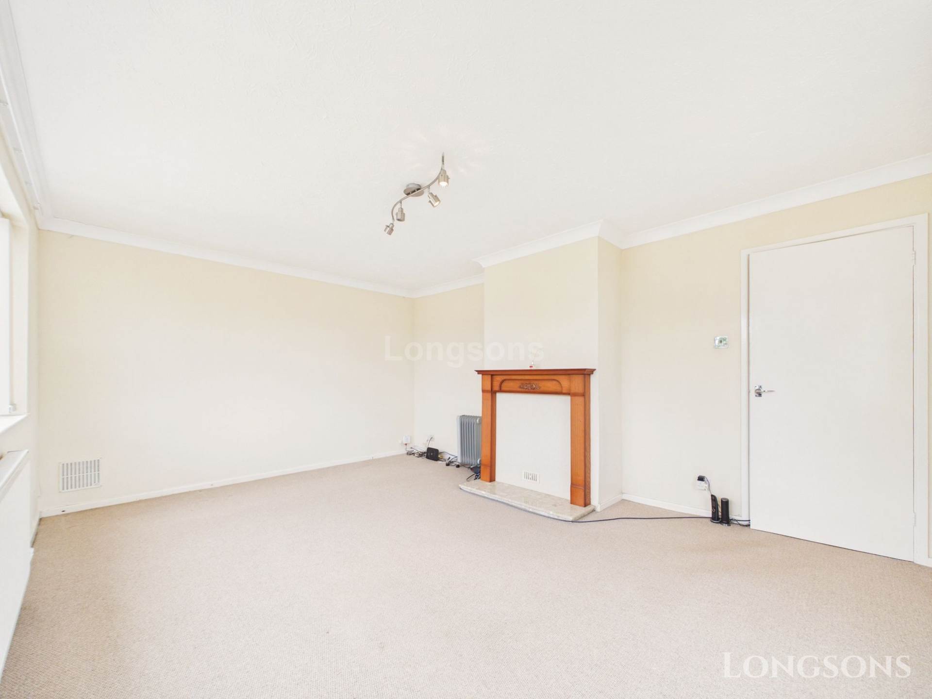 Priory Close, Sporle, Image 4