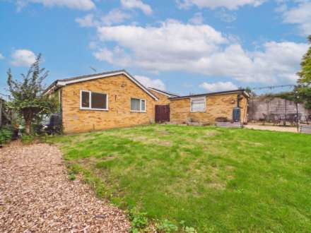Priory Close, Sporle, Image 12
