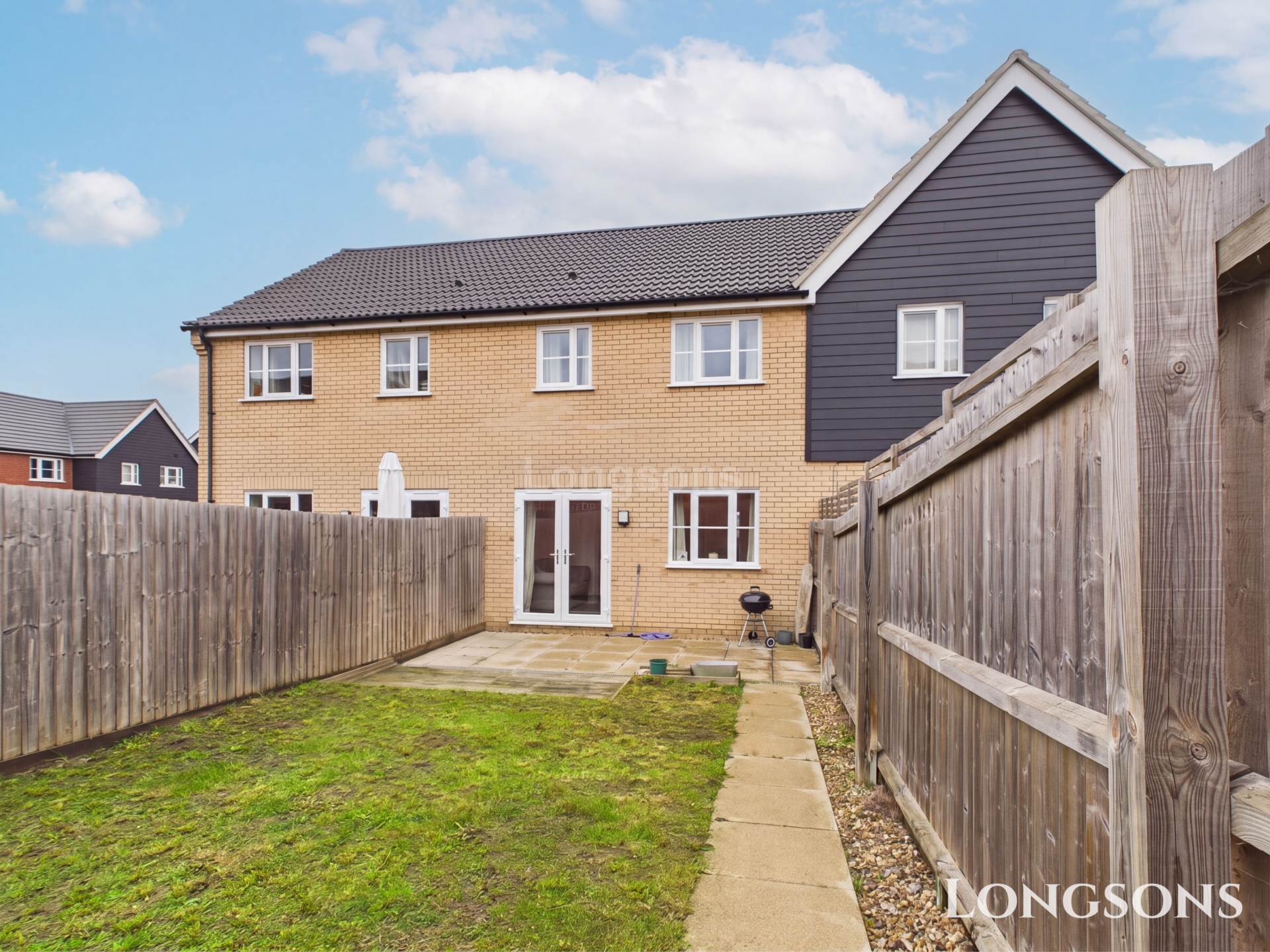 Buckingham Close, Carbrooke, Image 13