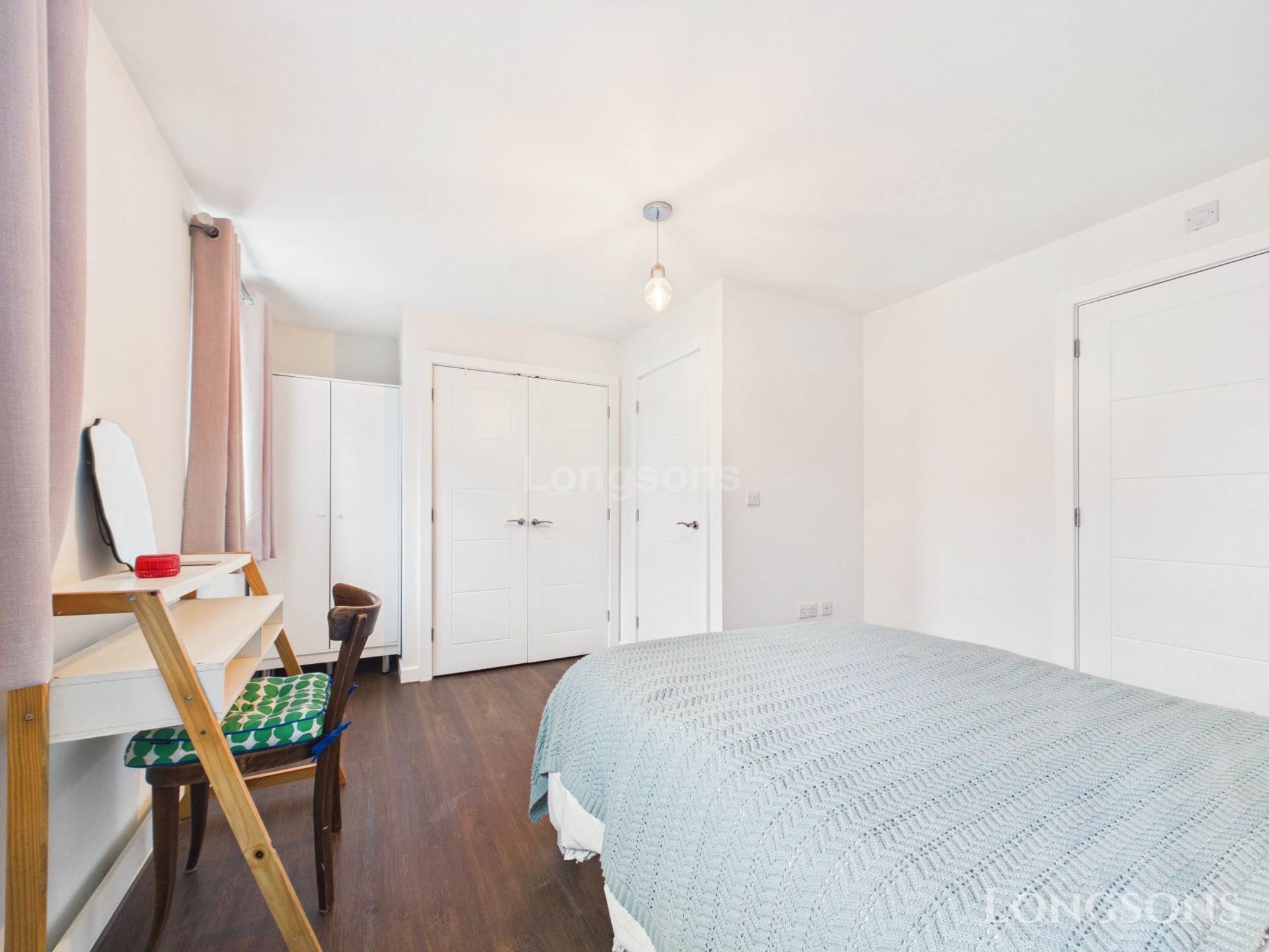 Buckingham Close, Carbrooke, Image 7