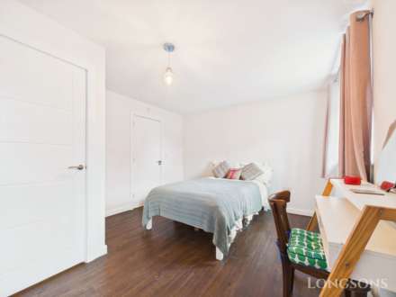 Buckingham Close, Carbrooke, Image 6