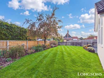 Meadow Lane, Carbrooke, Image 18